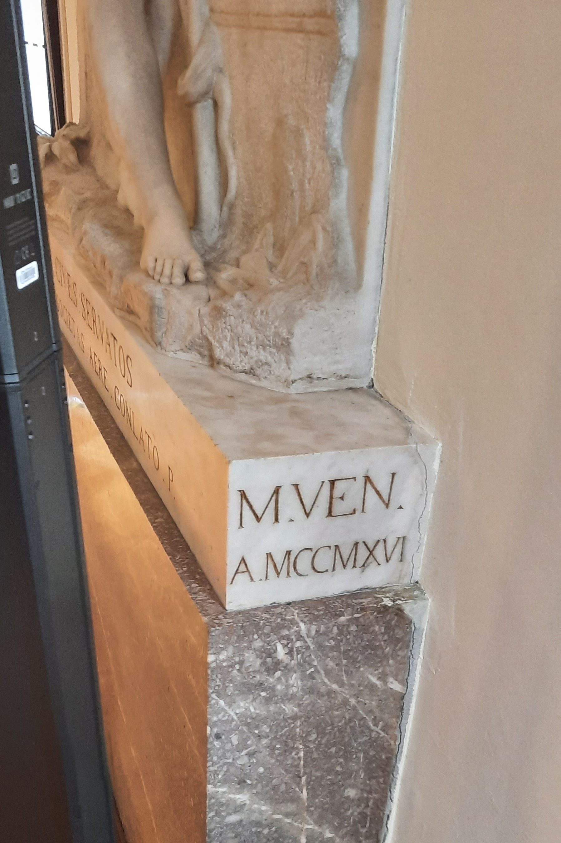 Francesco Paiola's monument, Ateneo Veneto, Venice - 03.jpg